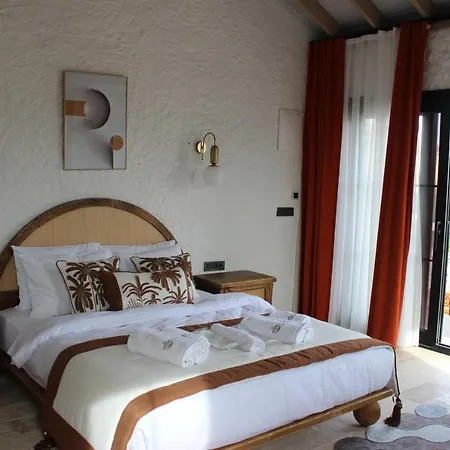 Aura Village Alaçatı