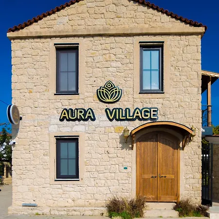 Hotel Aura Village *