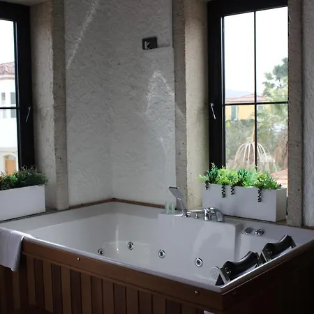 Aura Village Hotel *